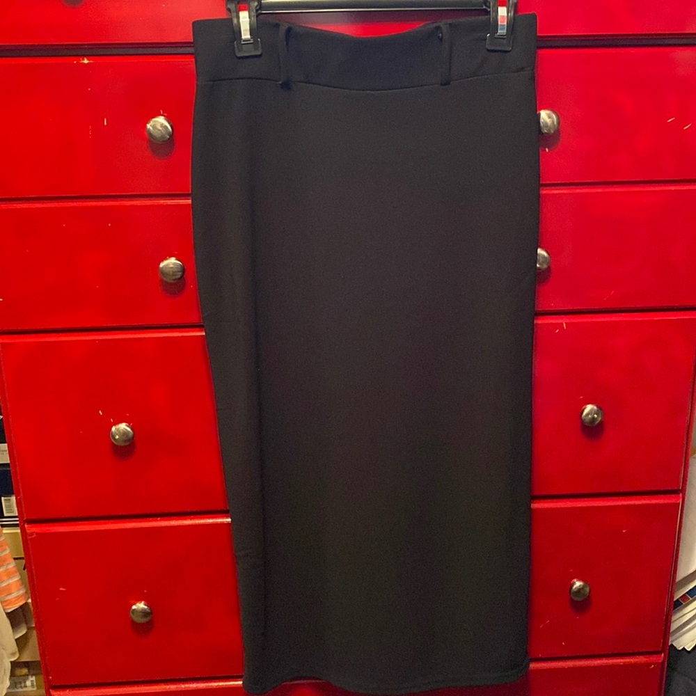 Black skirt